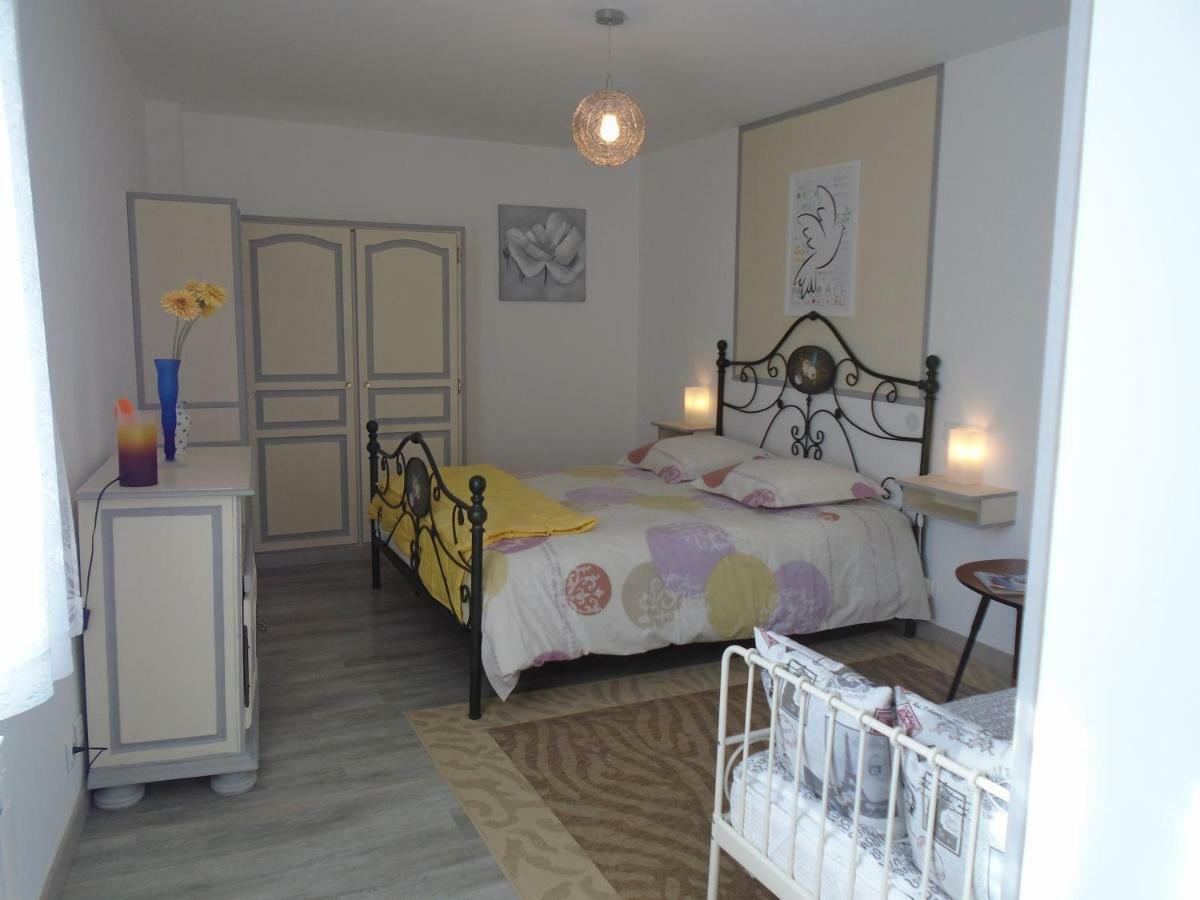 La Colombe Villa Formigny Bagian luar foto
